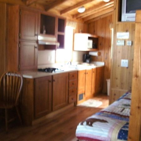 Bend-Sunriver Camping Resort Studio Cabin 6 Exterior foto